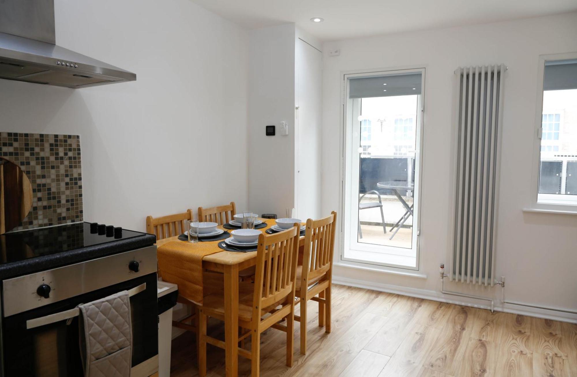New Luxury Apartments In Central London Next To Shops, Cafes, Bars & Metro Kültér fotó