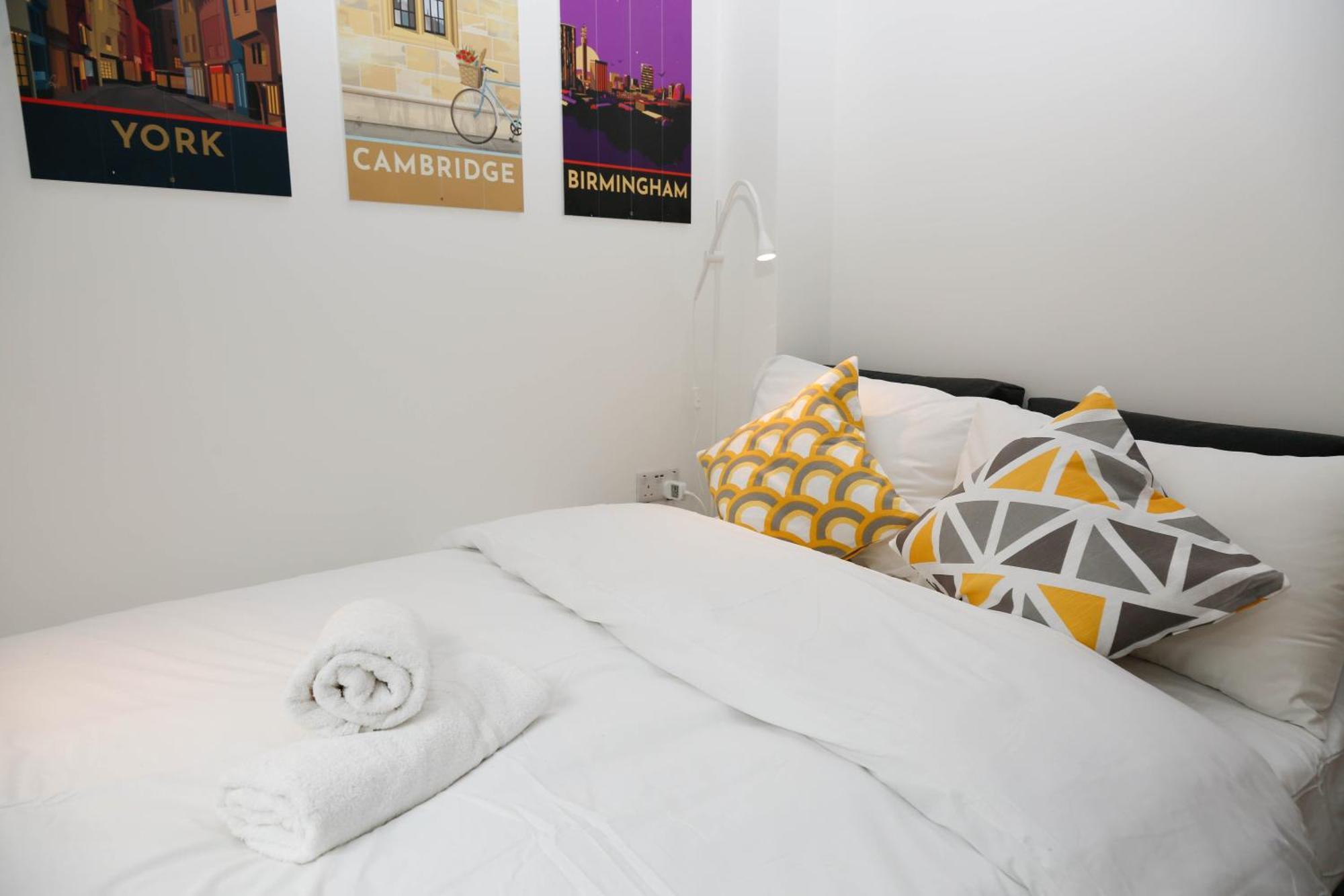 New Luxury Apartments In Central London Next To Shops, Cafes, Bars & Metro Kültér fotó