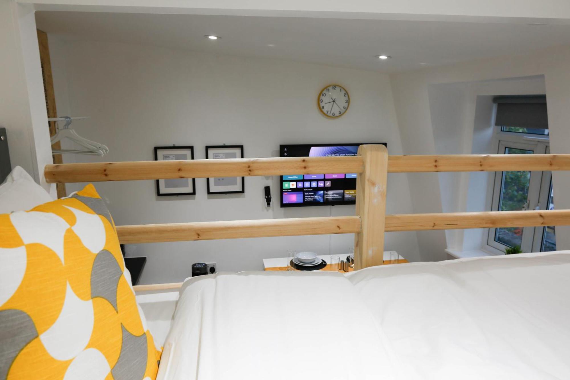 New Luxury Apartments In Central London Next To Shops, Cafes, Bars & Metro Kültér fotó