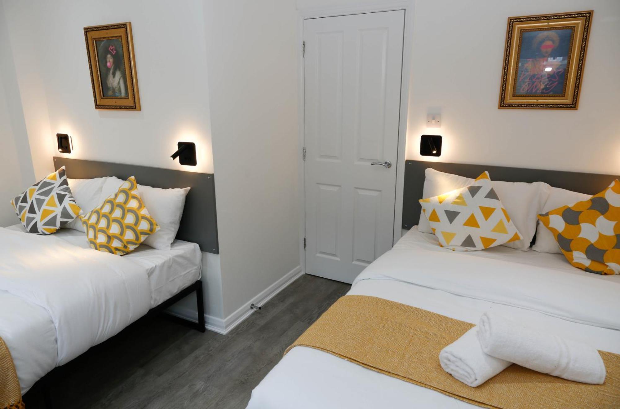 New Luxury Apartments In Central London Next To Shops, Cafes, Bars & Metro Kültér fotó