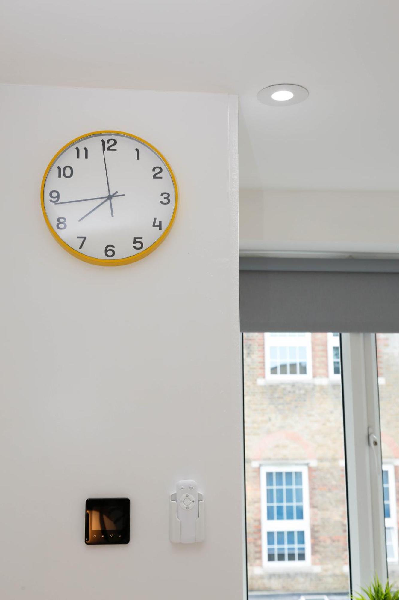 New Luxury Apartments In Central London Next To Shops, Cafes, Bars & Metro Kültér fotó